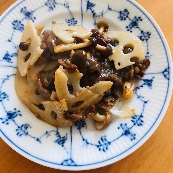 レンコンとしめじ、牛こま肉の炒めもの